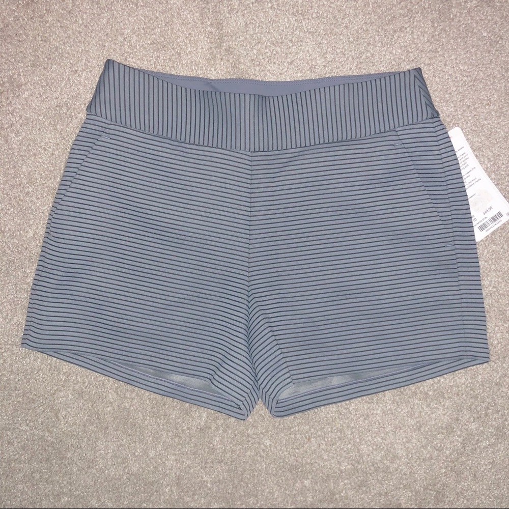 NWT Lululemon Gray Shaped Short